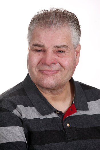 Portraitfoto Manfred Bauer